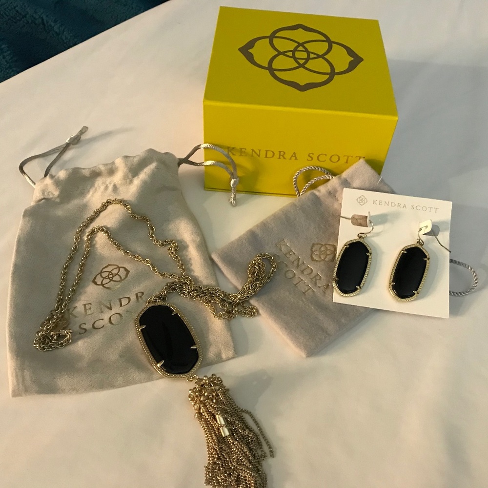 Kendra Scott Necklace and Earrings black